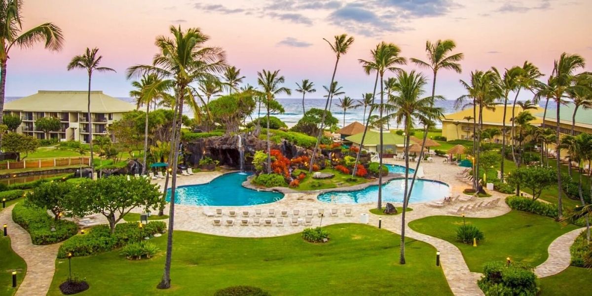 Hawaii Island: 3nt Stay at 4-Star Oceanfront Resort w/Air