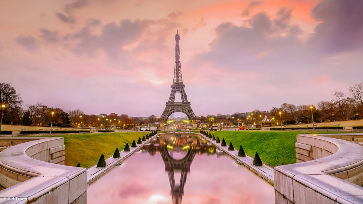 Paris Getaway: 6-Day City of Light Vacation w/Air & Hotel