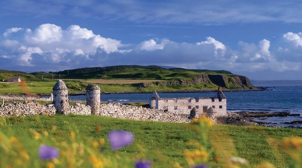 Ireland 8-Day Highlights Escape w/Air, Car & Hotel