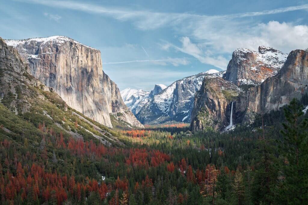 Yosemite National Park Retreat: 4-Days w/Air & Car