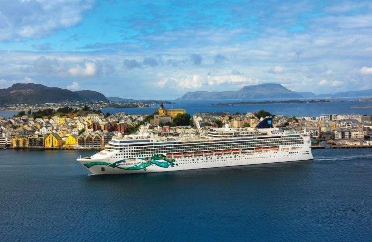 Europe in 7 Days: Norwegian Cruise from Copenhagen to London