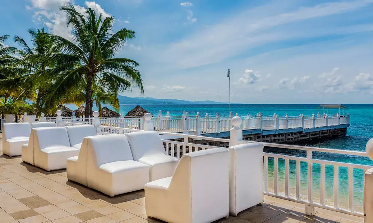 Montego Bay Paradise: 4-Night All-Inclusive Beach Resort w/Air