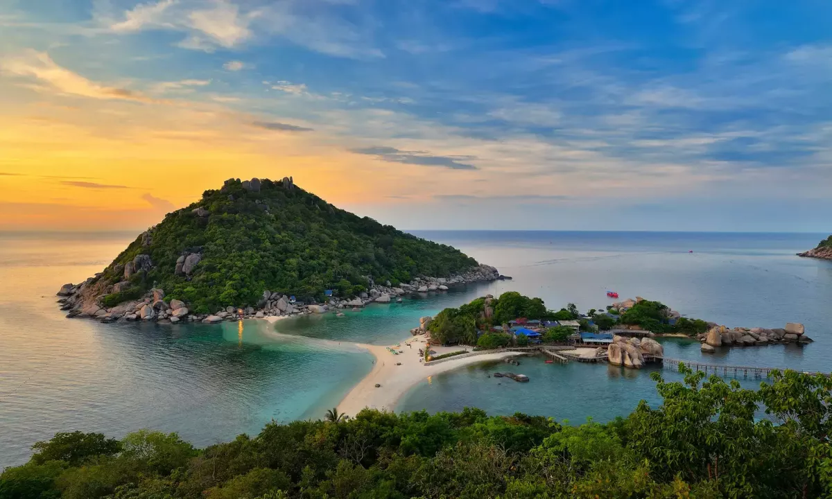 Thailand & China 12-Day Guided Tour w/Air