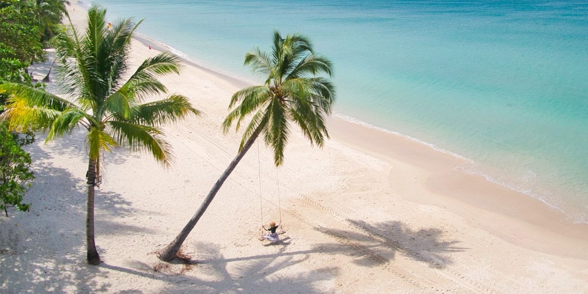 Thailand: Weeklong Beach & City Adventure w/Air & 4-Star Hotel