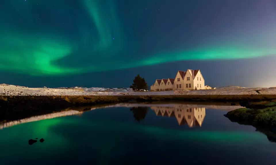 5-Day Iceland Tour w/Air