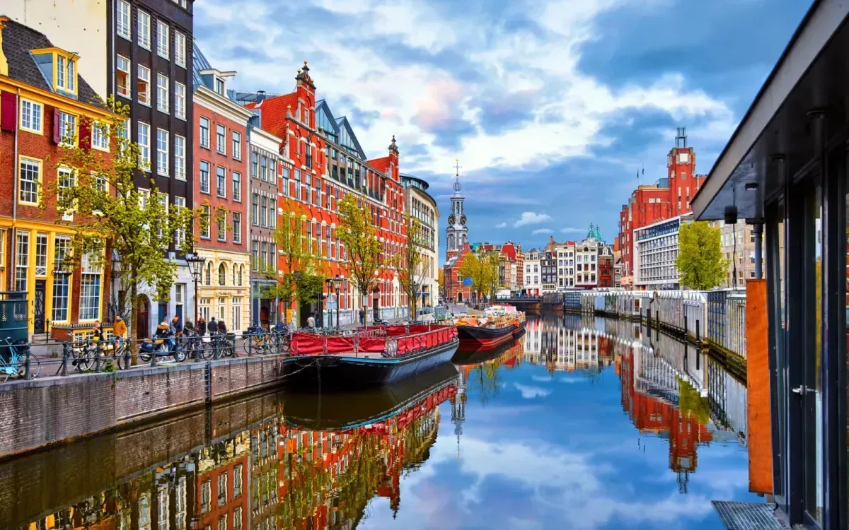 Amsterdam & Paris 8-Day Getaway w/Air, Rail & Hotel