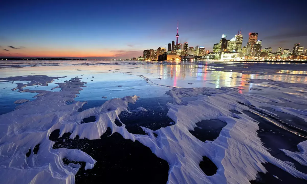 7-Day Toronto & Montreal w/Optional Niagara Falls Vacation