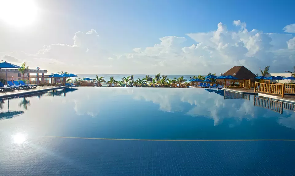 Cancun 3-Night Beachfront Paradise: 4-Star All-Inclusive Resort w/Air