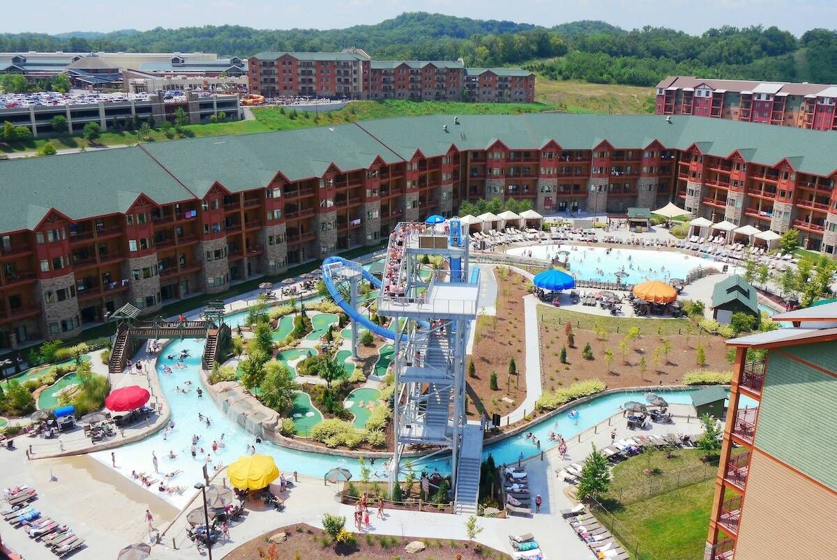 Wilderness at the Smokies: Getaway for 4 at Waterpark Resort