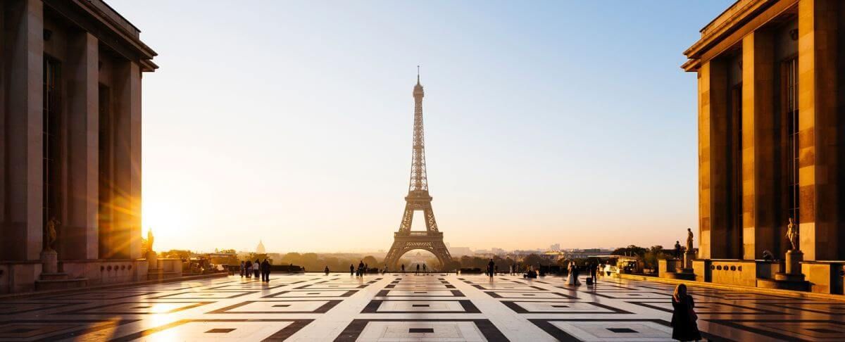 Paris Getaway: 6-Day City of Light Vacation w/Air & Hotel